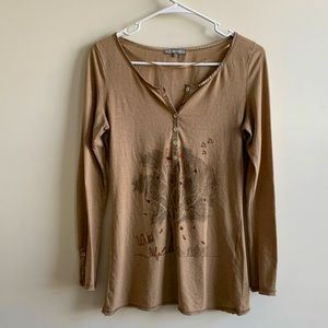 Ici et Maintentant long sleeve Henley style t-shirt